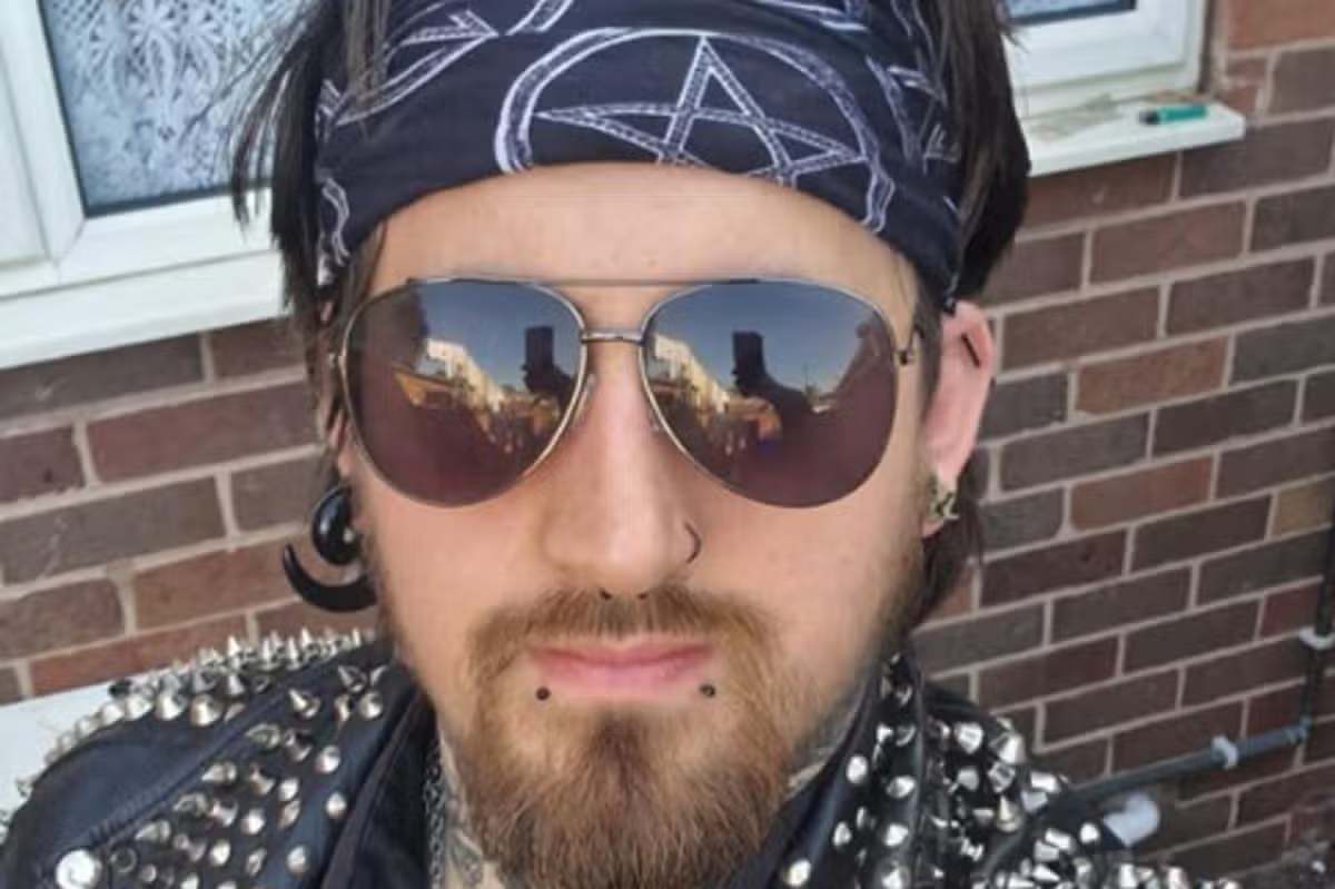Pub community raises money following death of doorman